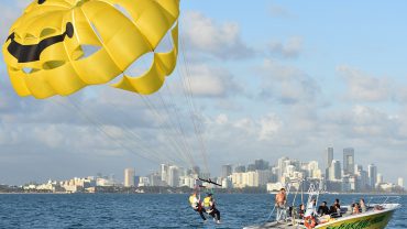 Eight Amazing Things to See While Parasailing in Miami Beach