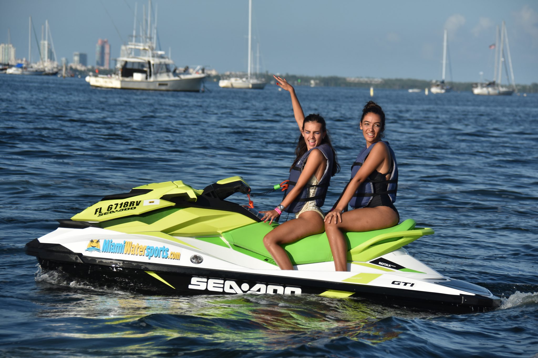 Top 5 Reasons to Rent a Jet Ski in Miami